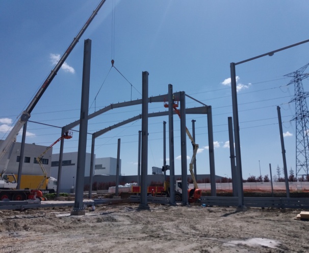 NAVES%20CETOSA%20 PINTO %20%28VERTEBRA%29%20ESTRUCTURA%20METALICA%202.jpeg